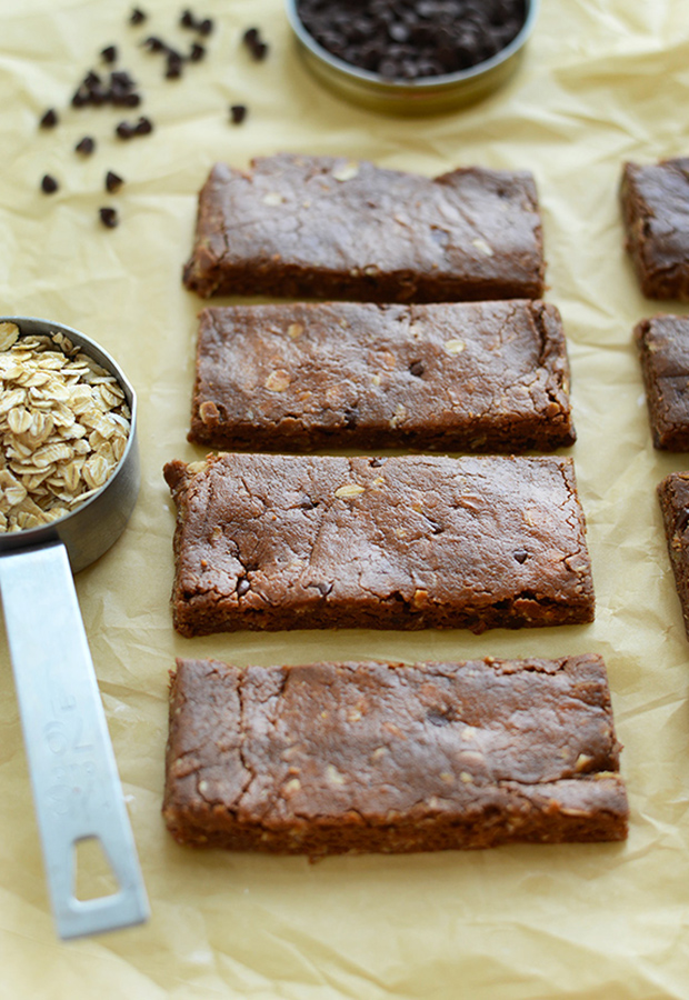 Chocolate Protein Bars - 25 Insanely Delicious Chocolate Recipes That Are Still Healthy